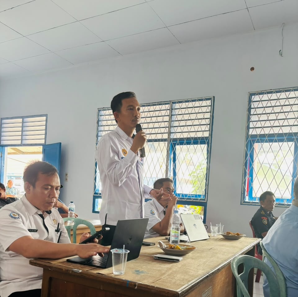 Perkuat Sinergi, KSOP Kelas III Pulau Baai Mengikuti Sosialisasi Perizinan Kapal Perikanan